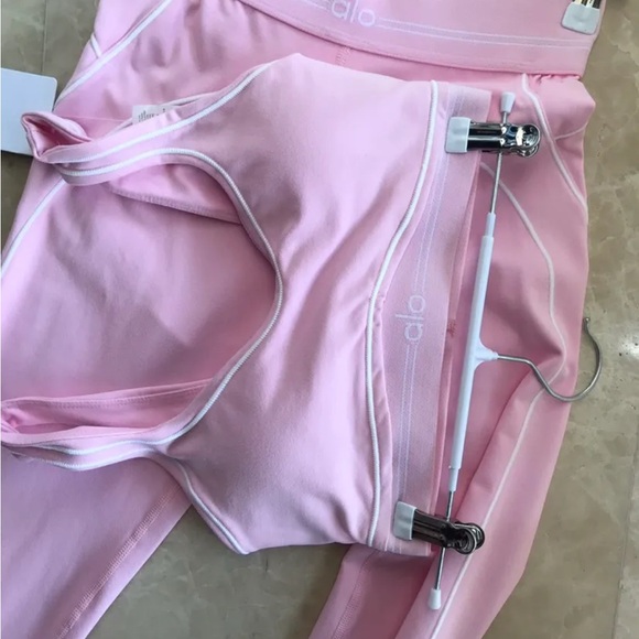 ALO Yoga Pants - ALO Yoga Pink Set
